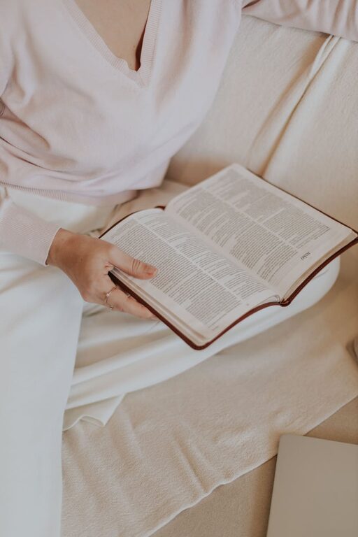 How to Build a Simple Reading Habit That Lasts